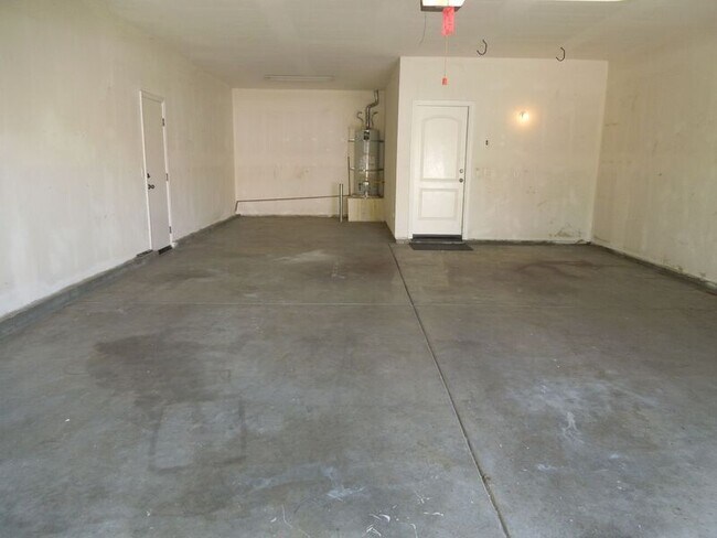 Building Photo - 39288 Half Moon Cir