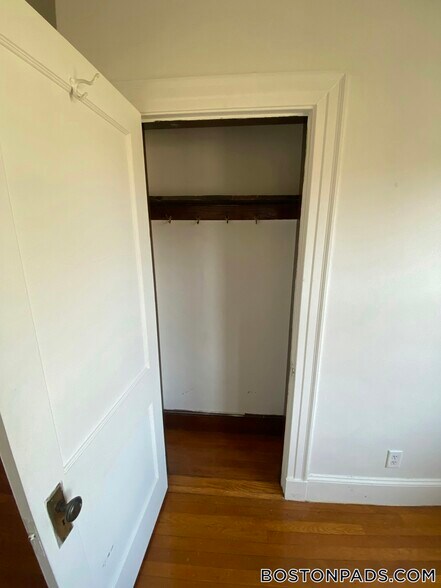 Building Photo - 163 Summer St