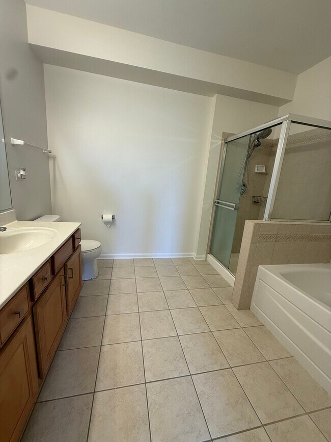 Building Photo - 4245 Savoy Ln