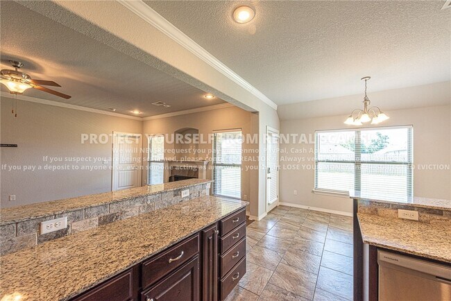 Building Photo - 1111 Tulip St