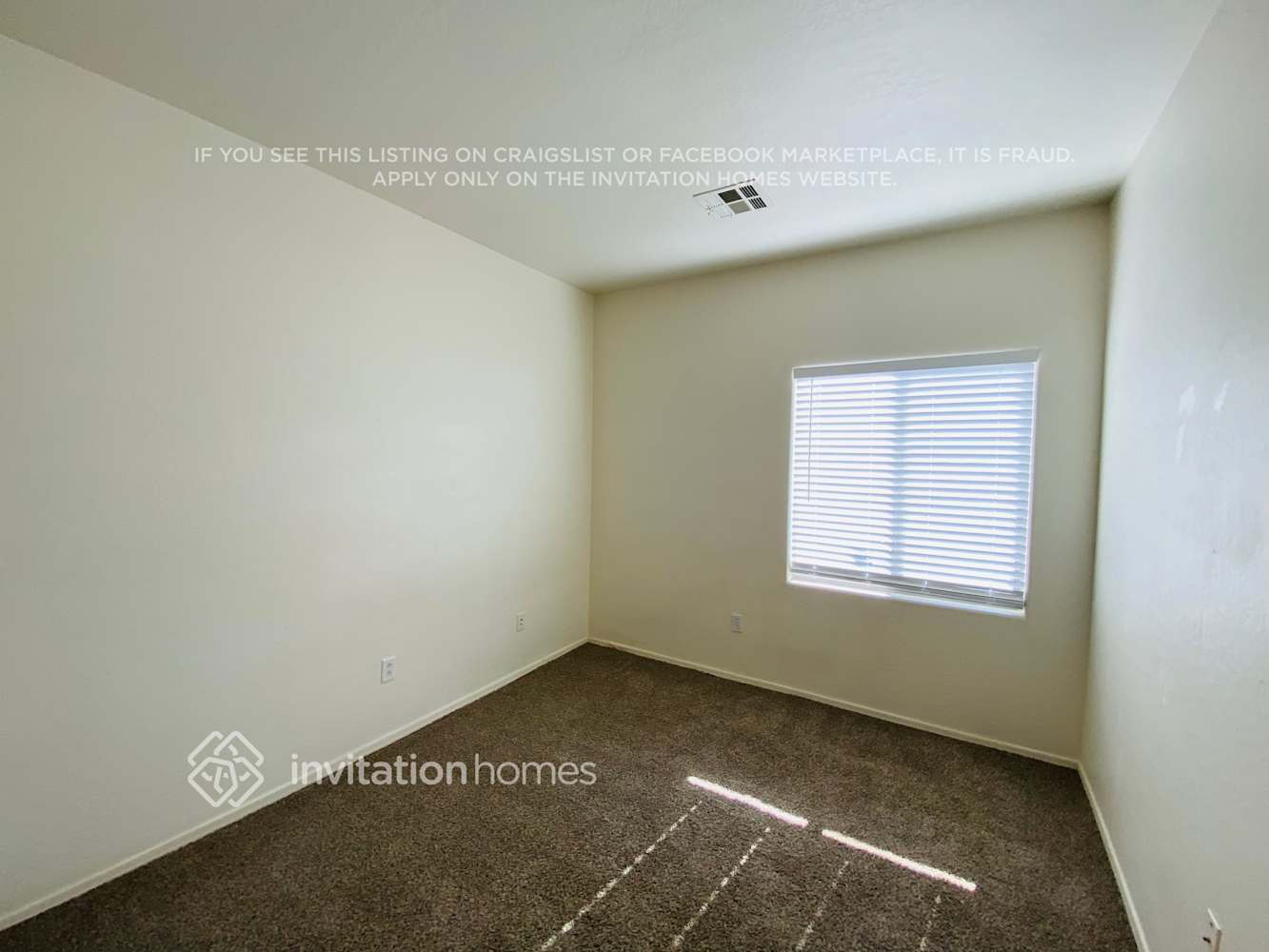 Building Photo - 2103 E La Costa Dr