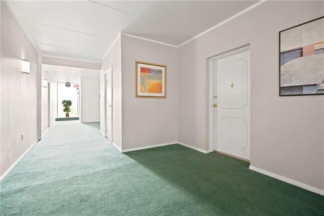 Building Photo - 5841 Morrowfield Ave