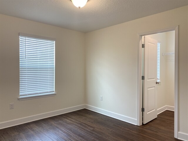 Building Photo - 4634 Reisswood Loop