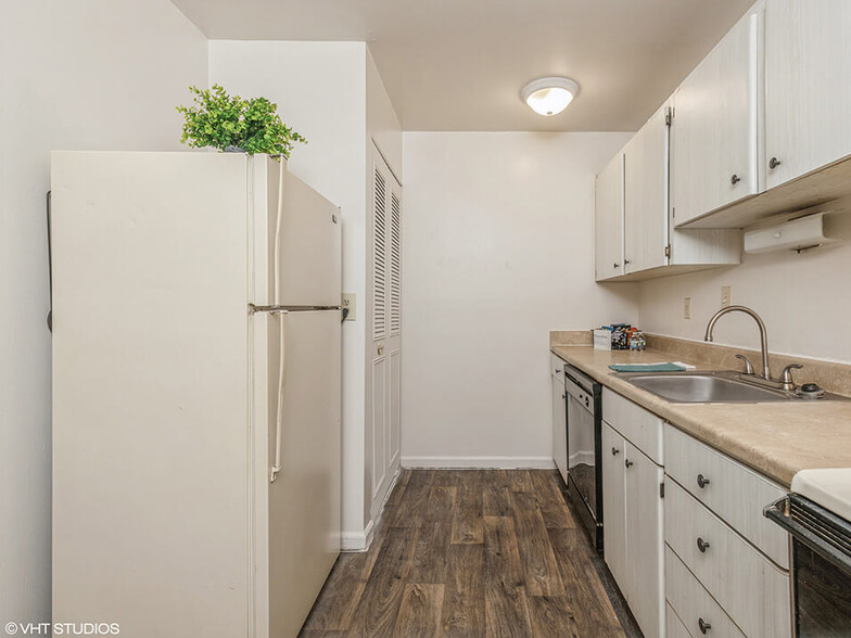 Ask About Our Apartments with Dishwasher! - Woodman Park