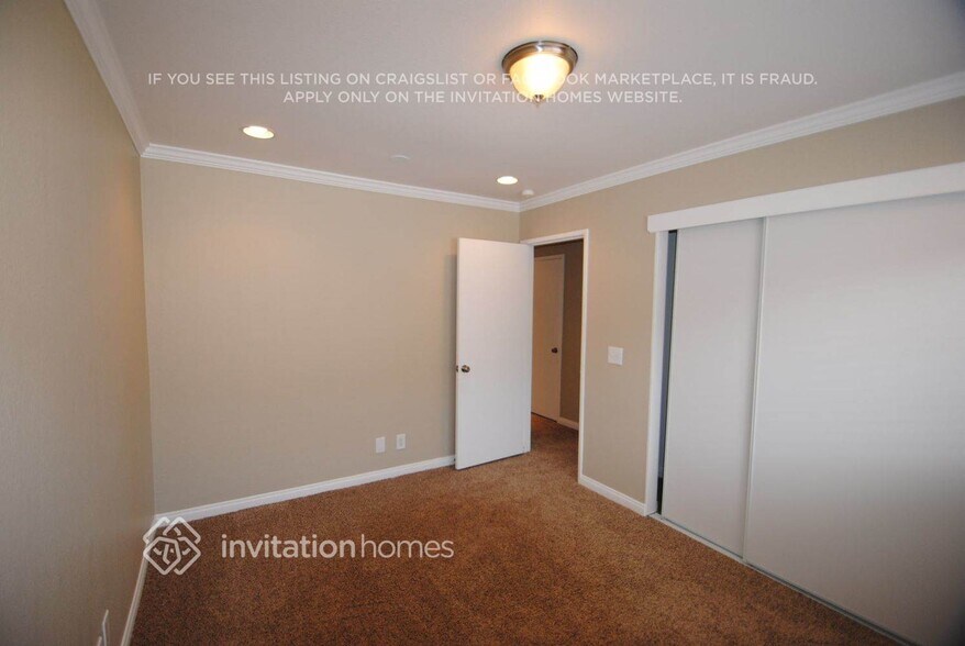Building Photo - 731 Las Lomas Dr