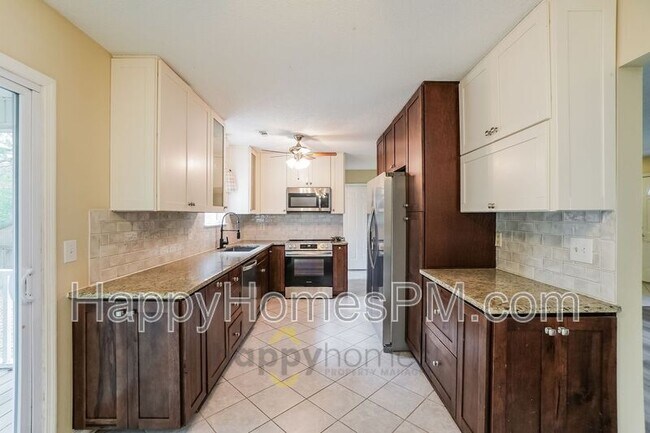 Building Photo - 118 Red Cypress Dr