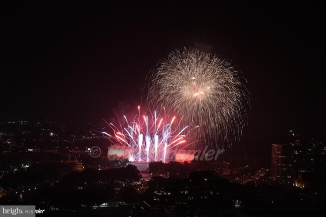 Building Photo - 2001 Hamilton St