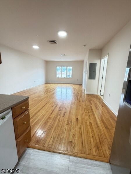 Building Photo - 53 W Palisade Ave