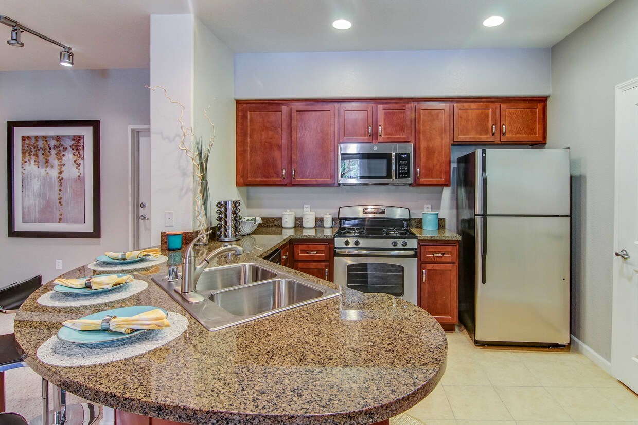 Aquatera San Diego Ca Apartment Finder