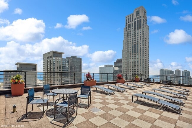 Building Photo - 401 E Ontario St