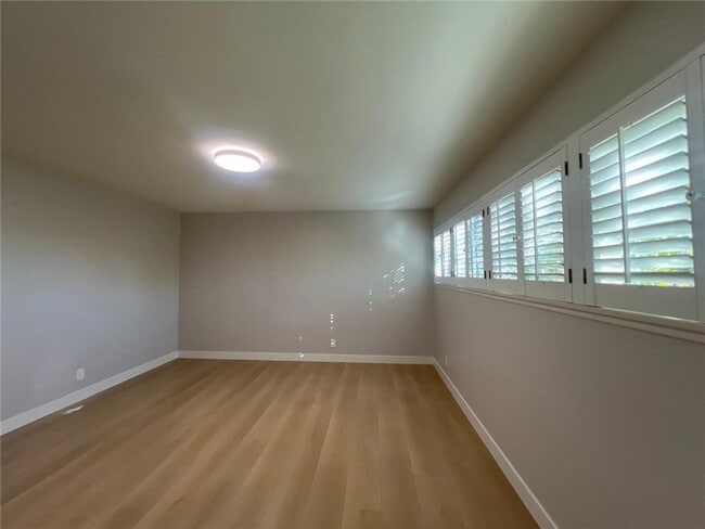 Building Photo - 1850 Wilson Ave