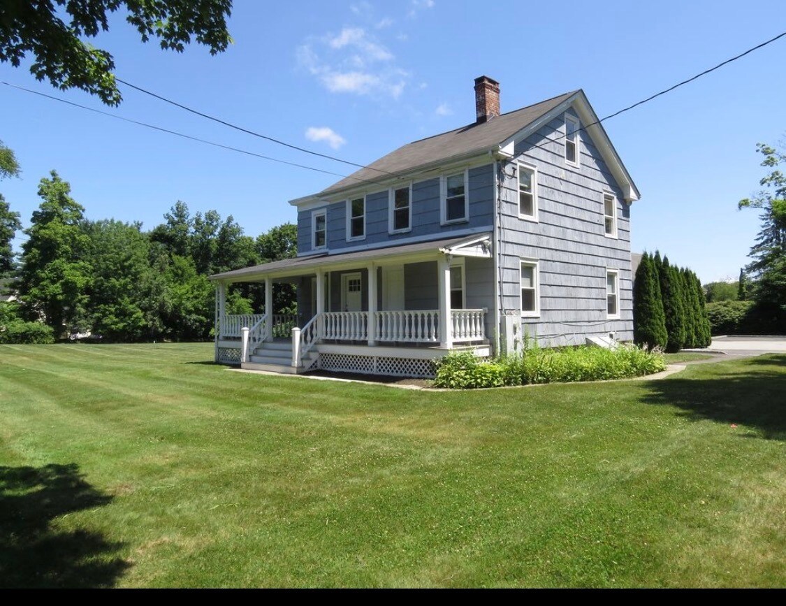Building Photo - 125 Bowman Dr