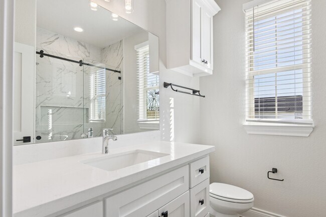 Building Photo - 1610 Newgulf Dr