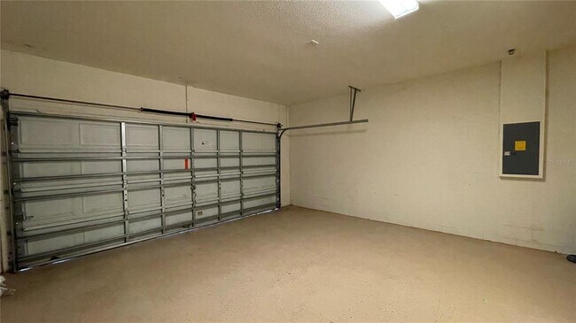 Building Photo - 546 Windsor Pl