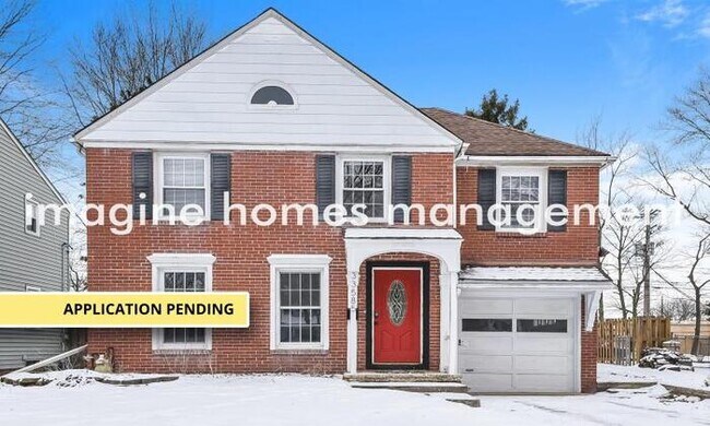 Primary Photo - Remodeled Home in Solon. Pets Welcome!