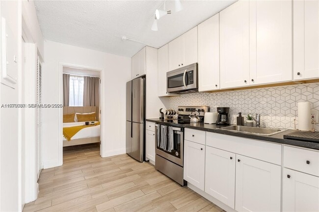 Building Photo - 815 NW 30th St