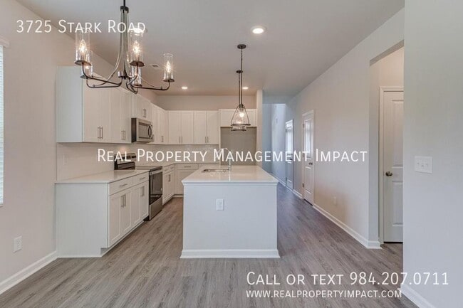 Building Photo - 3725 Stark rd