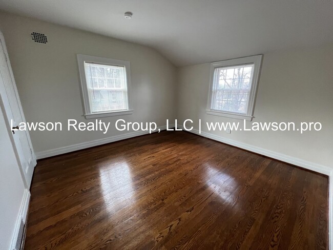 Building Photo - Charming Brick Colonial in South Roanoke