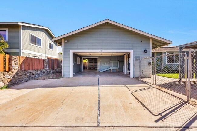 Building Photo - 305 Uala Pl