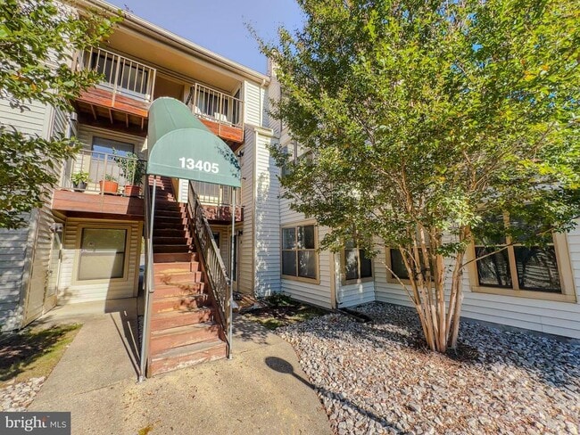 Building Photo - 13405 Shady Knoll Dr