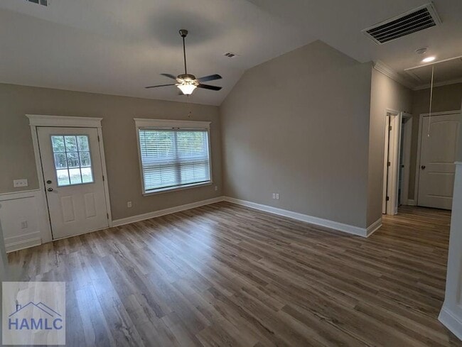 Building Photo - 172 Taylors Crk Dr