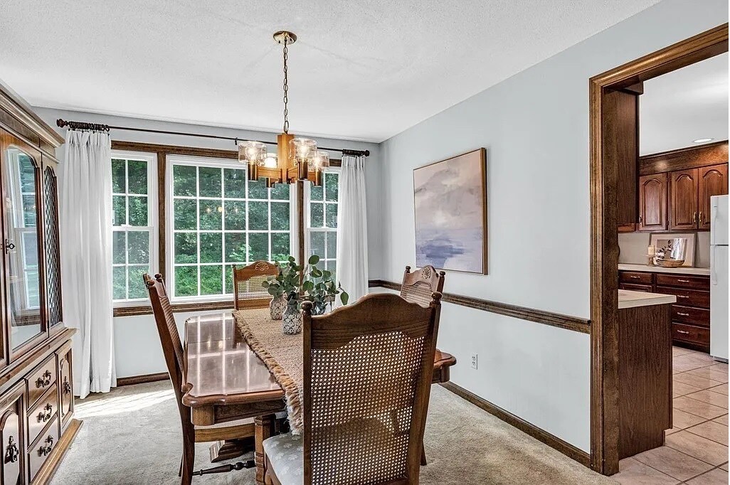 Building Photo - 867 Shaker Rd