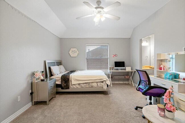 Building Photo - 3800 Turkey Path Bend