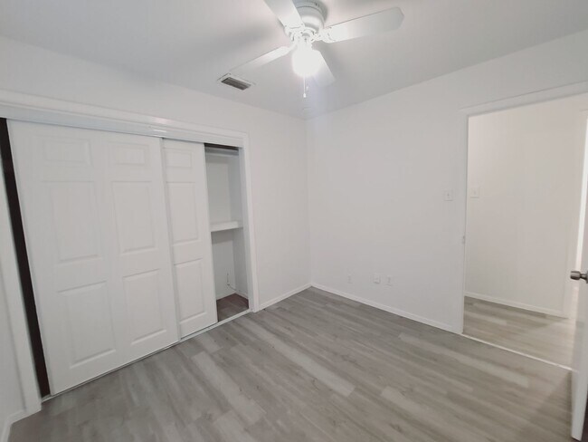 Building Photo - Amazing 3/2 with Garage Conversion Ready F...