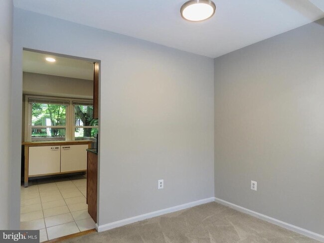 Building Photo - 3013 Hickory Grove Ct