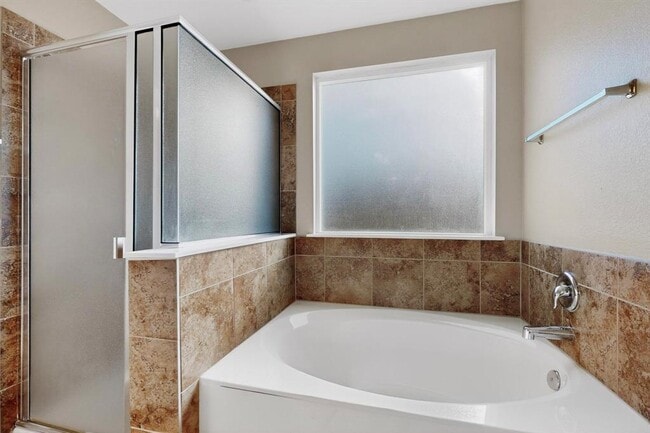 Building Photo - 11224 Dunlop Terrace