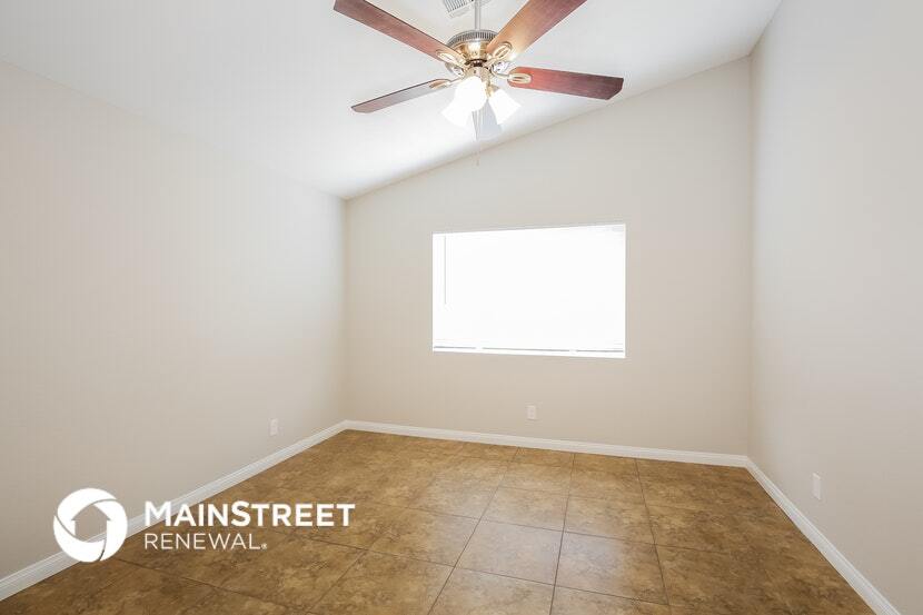 Building Photo - 2025 Havelina St