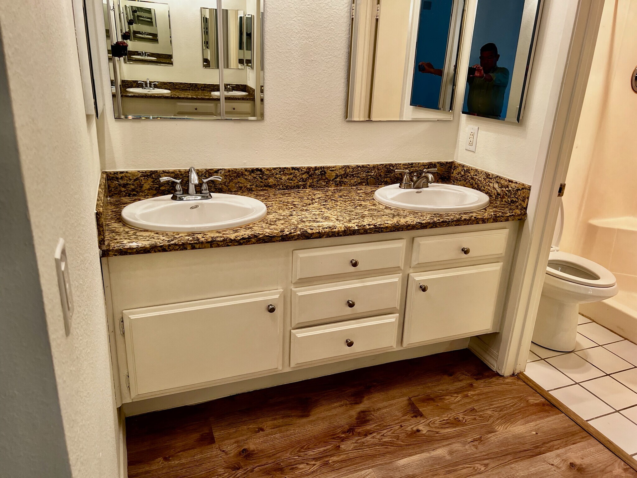 Building Photo - 10225 Caminito Cuervo