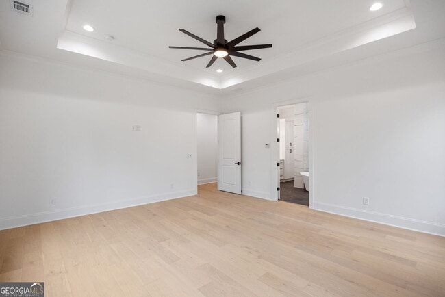 Building Photo - 1261 Glen Eagle Dr