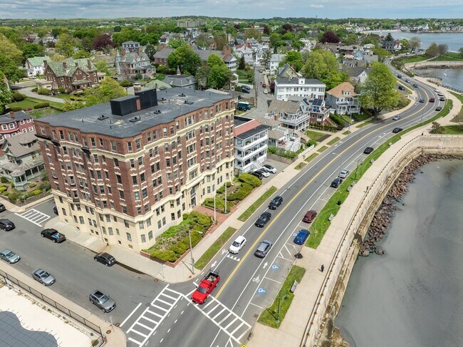 Building Photo - 285 Lynn Shore Dr