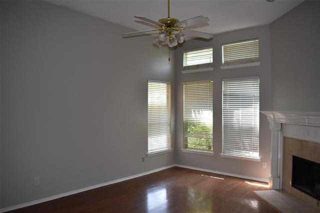 Building Photo - 2027 Wimbledon Dr