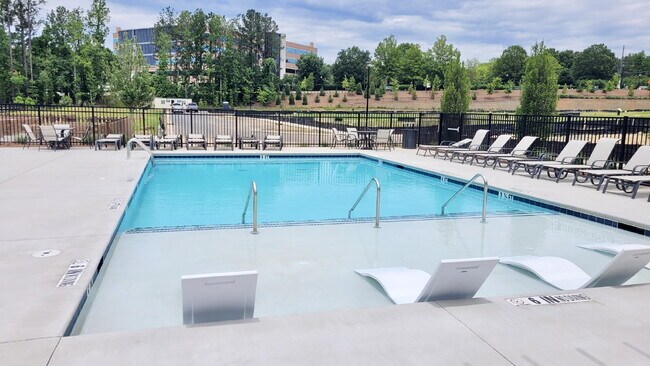 Building Photo - Your Alpharetta Retreat Awaits – Elegant T...
