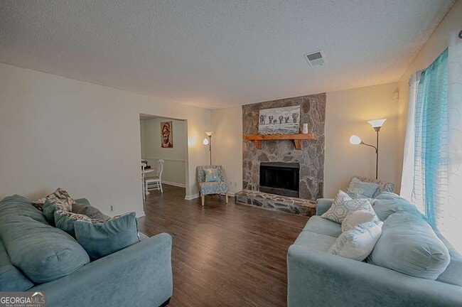 Building Photo - 5393 Kirk Dr