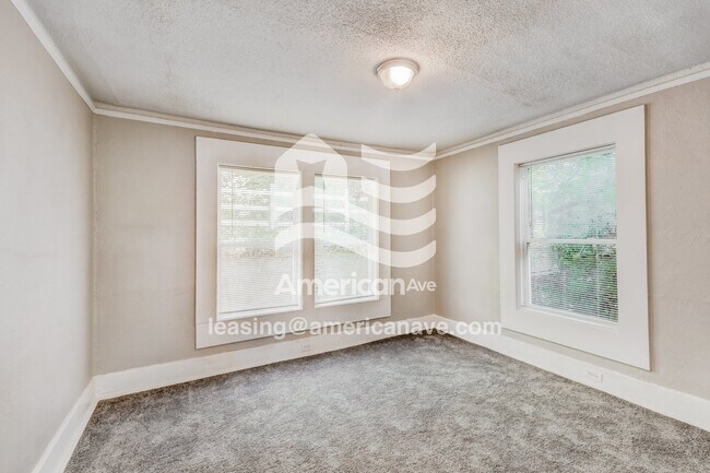 Building Photo - 7013 4th Ave S