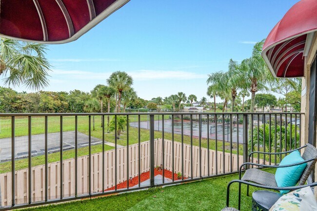 Building Photo - 3715 Village Dr