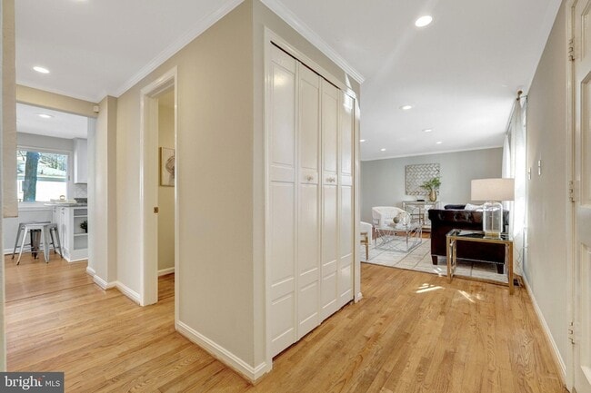 Building Photo - 2015 Freedom Ln