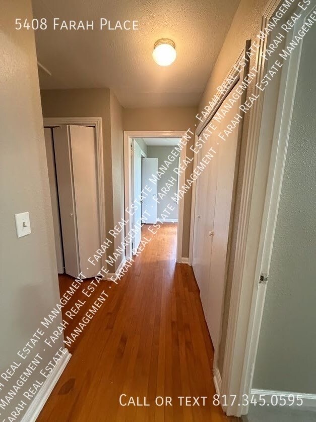 Building Photo - 5408 Farah Pl