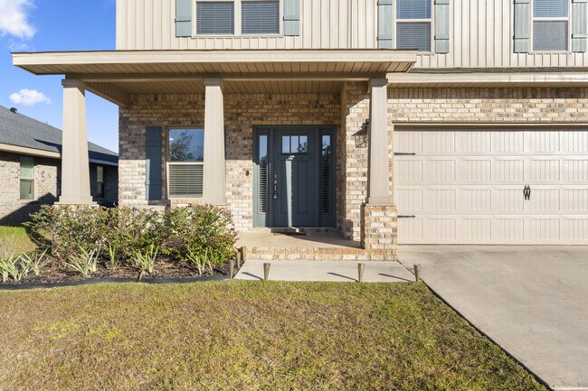 Building Photo - 113 Ridgeway Cir