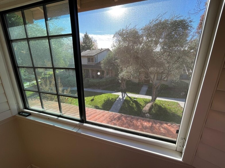 Building Photo - 5486 Colony Field Dr