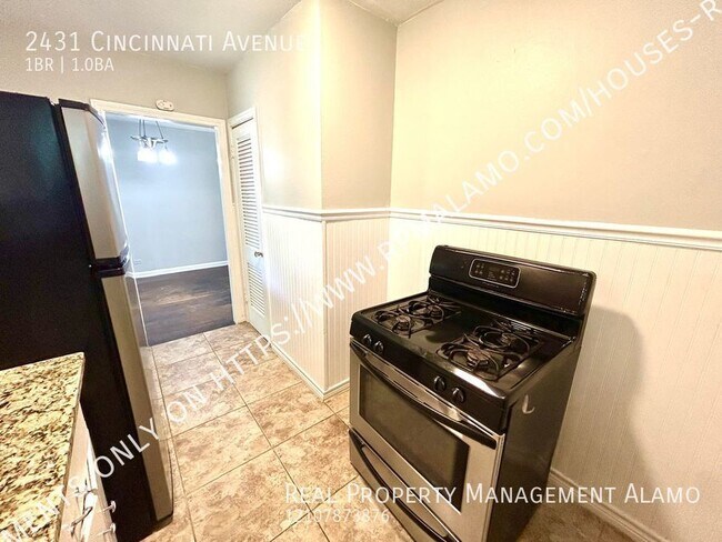 Building Photo - ** Application received** Convenient 1 Bed...