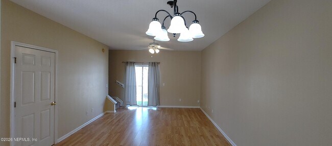 Building Photo - 537 Scrub Jay Dr