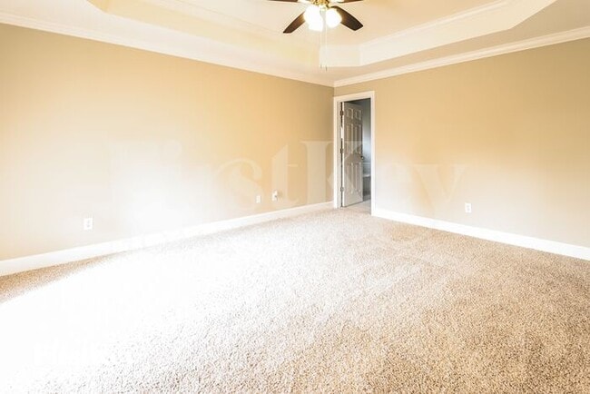 Building Photo - 849 Crest Cove