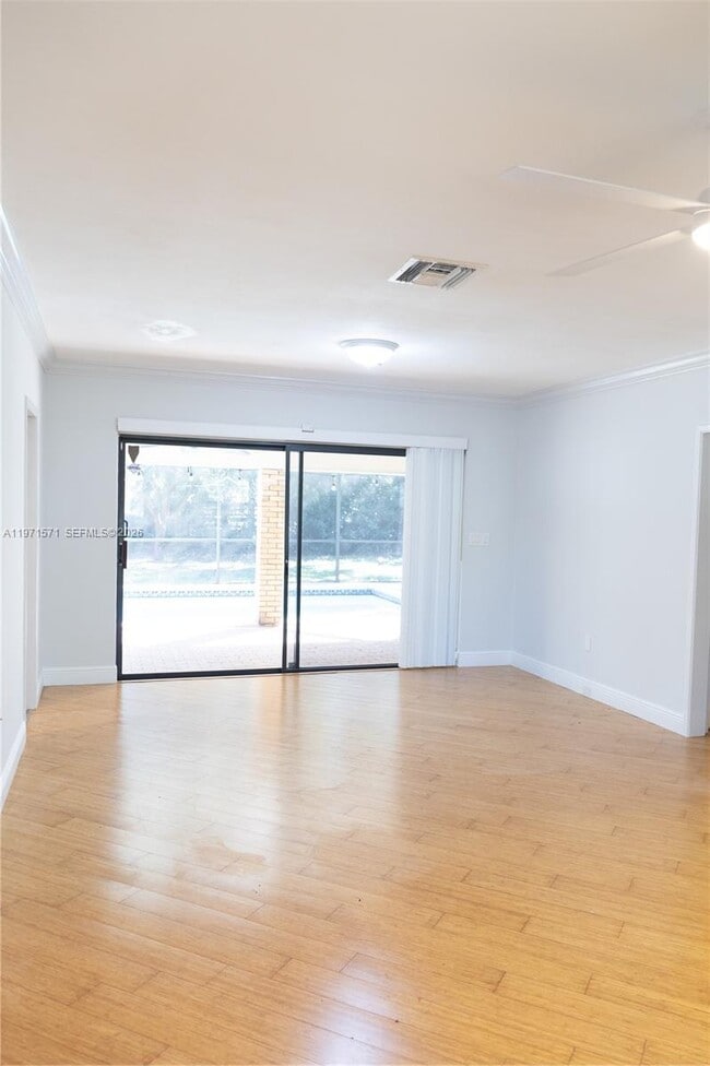 Building Photo - 13125 SW 83rd Ave