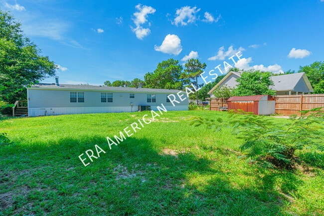 Building Photo - 8204 Verano St