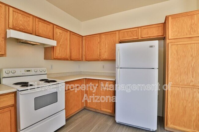 Building Photo - 11380 W Mohave St