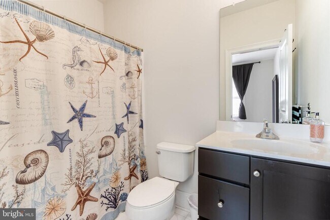 Building Photo - 18830 Bethpage Dr